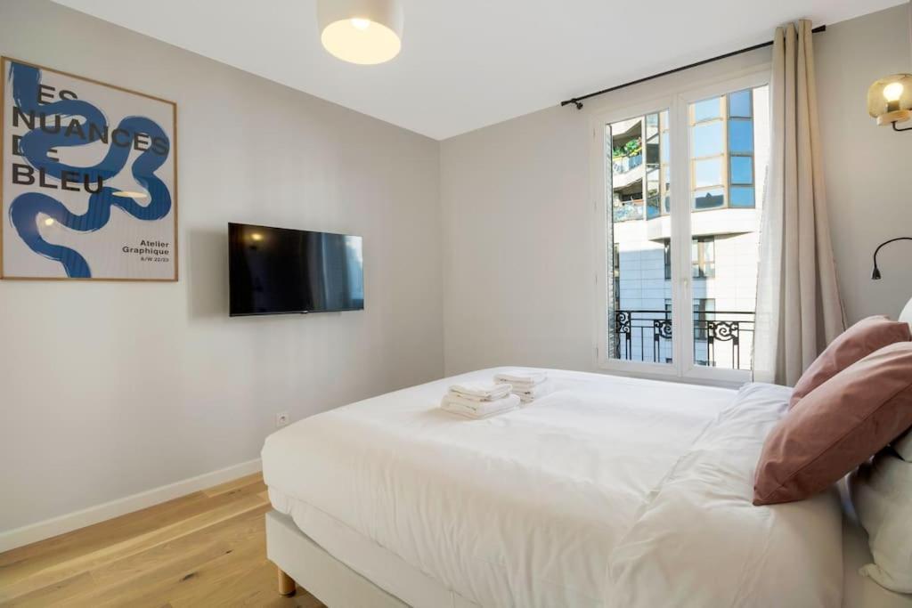 31 8pers 3 Bedroom Pere Lachaise  Nation Apartment *