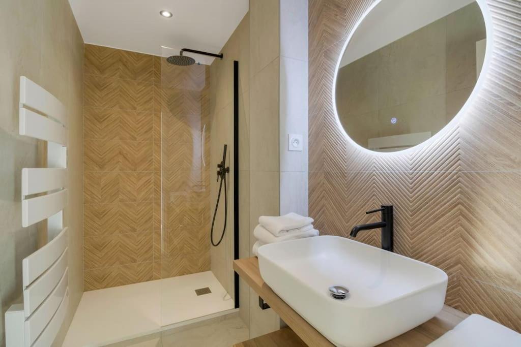 31 8pers 3 Bedroom Pere Lachaise  Nation
