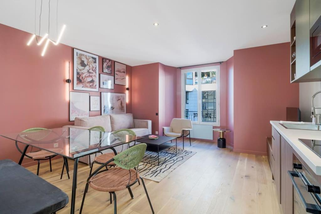 Apartment 31 8pers 3 Bedroom Pere Lachaise  Nation Paris